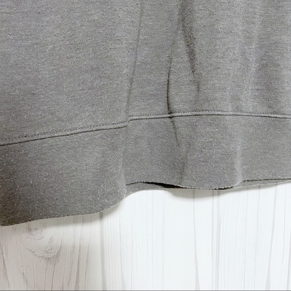 The North Face Gray and Black Logo Sweatshirt Size Medium - Picture 5 of 8